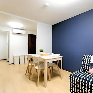  アパート Yagara Terrace House B 日本